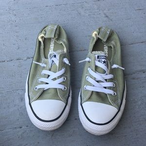 Converse sneakers size 7 NEW